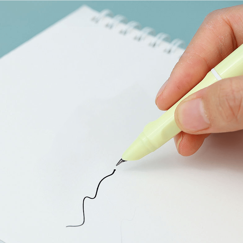 š„ 2025 New Retractable Fountain Pen